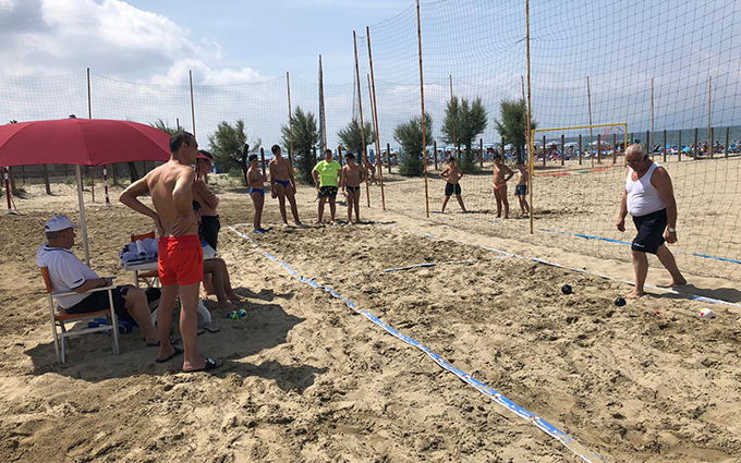 03 Beach Bocce