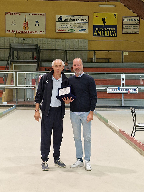 Roberto Zuffetti premiato da Lorenzo Della Bella