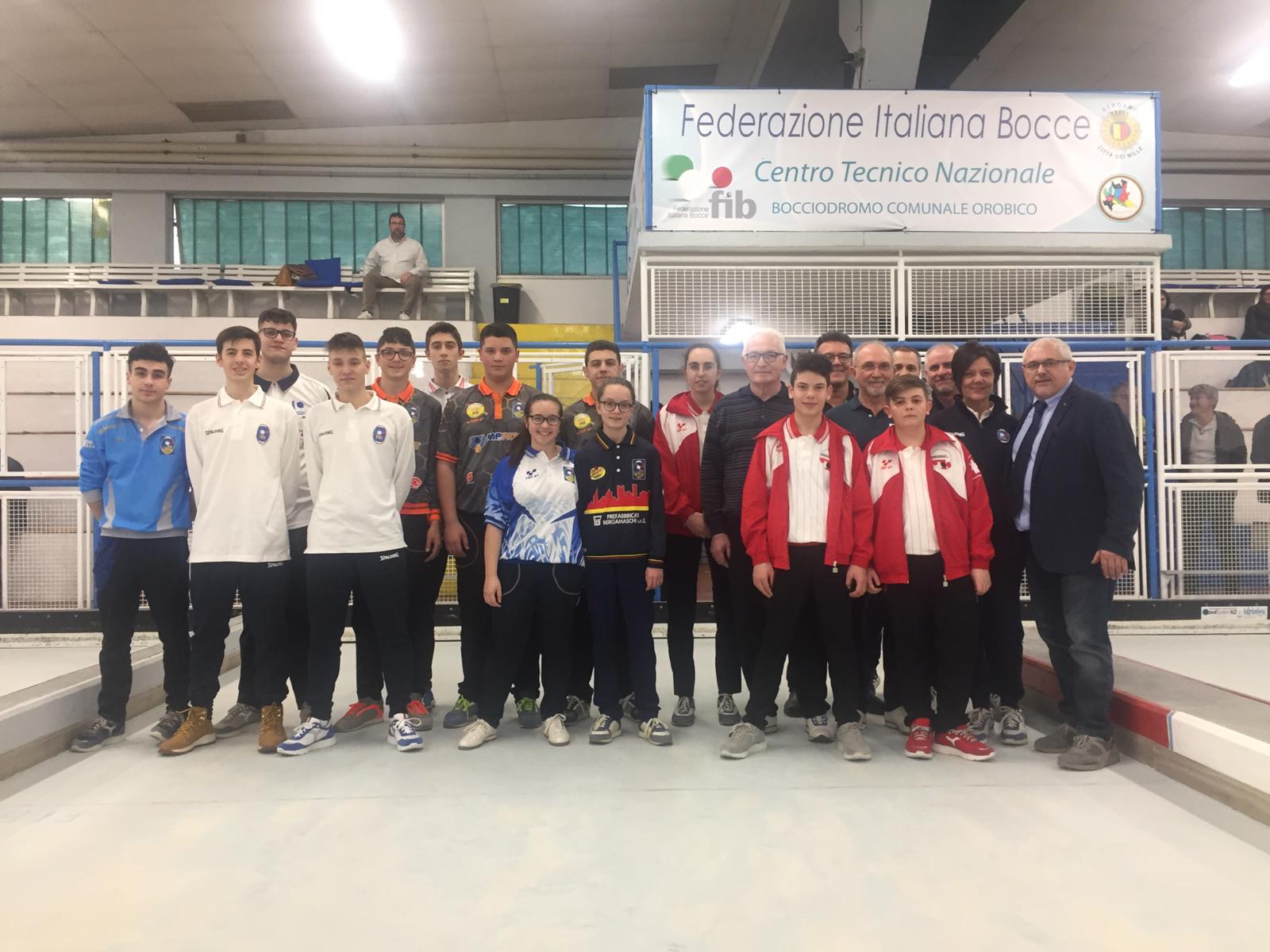 Gli azzurrini e i giovani svizzeri dopo la stage