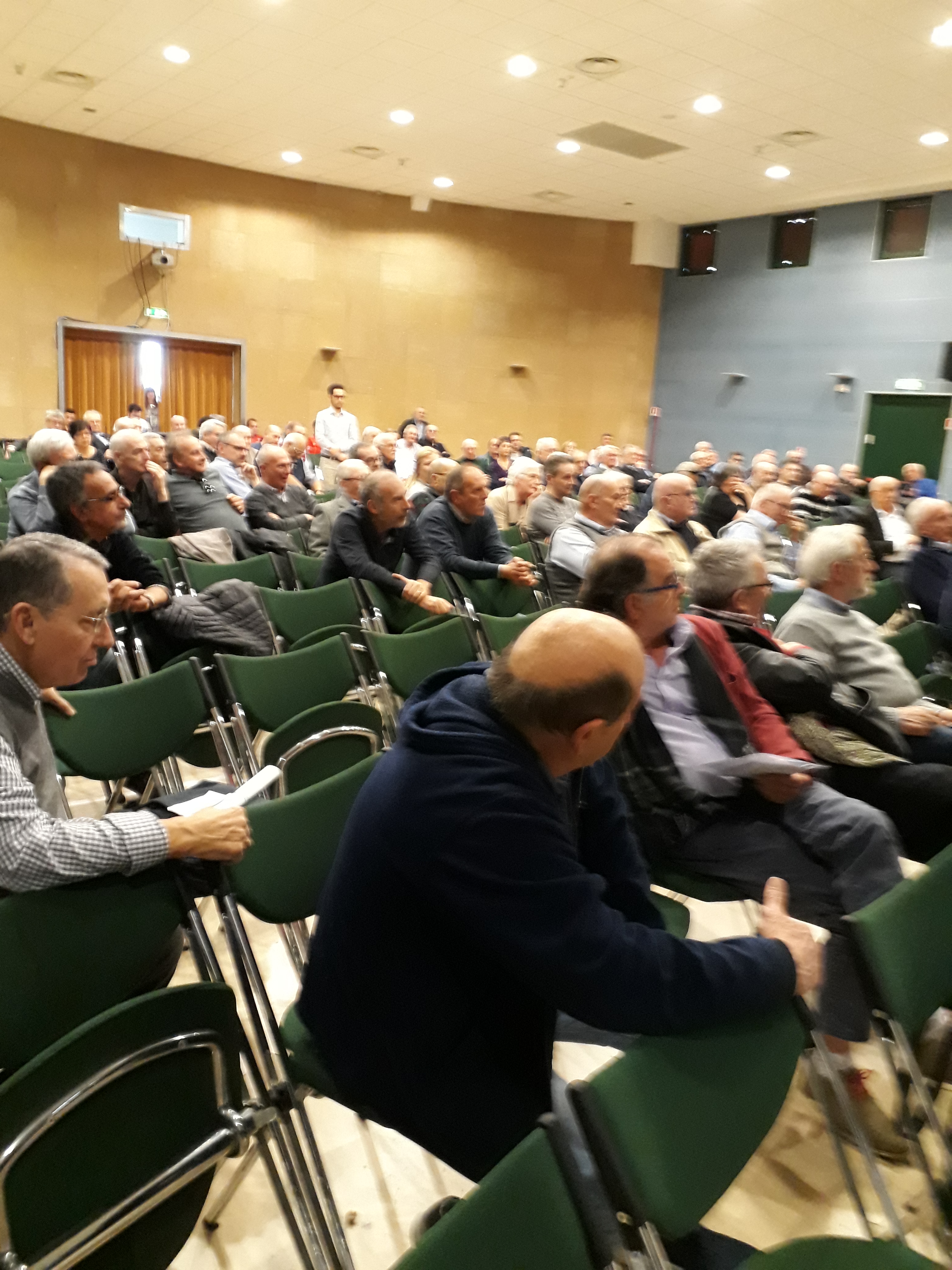 La platea dei rappresentanti delle società boccistiche lombarde