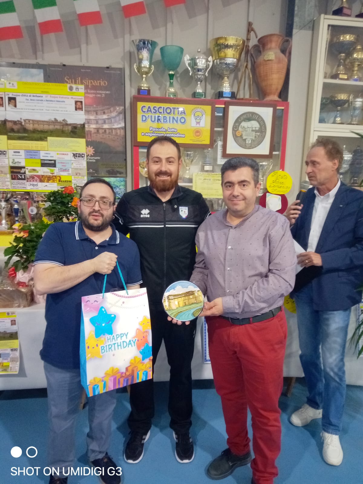 Direttore Eros a Urnania