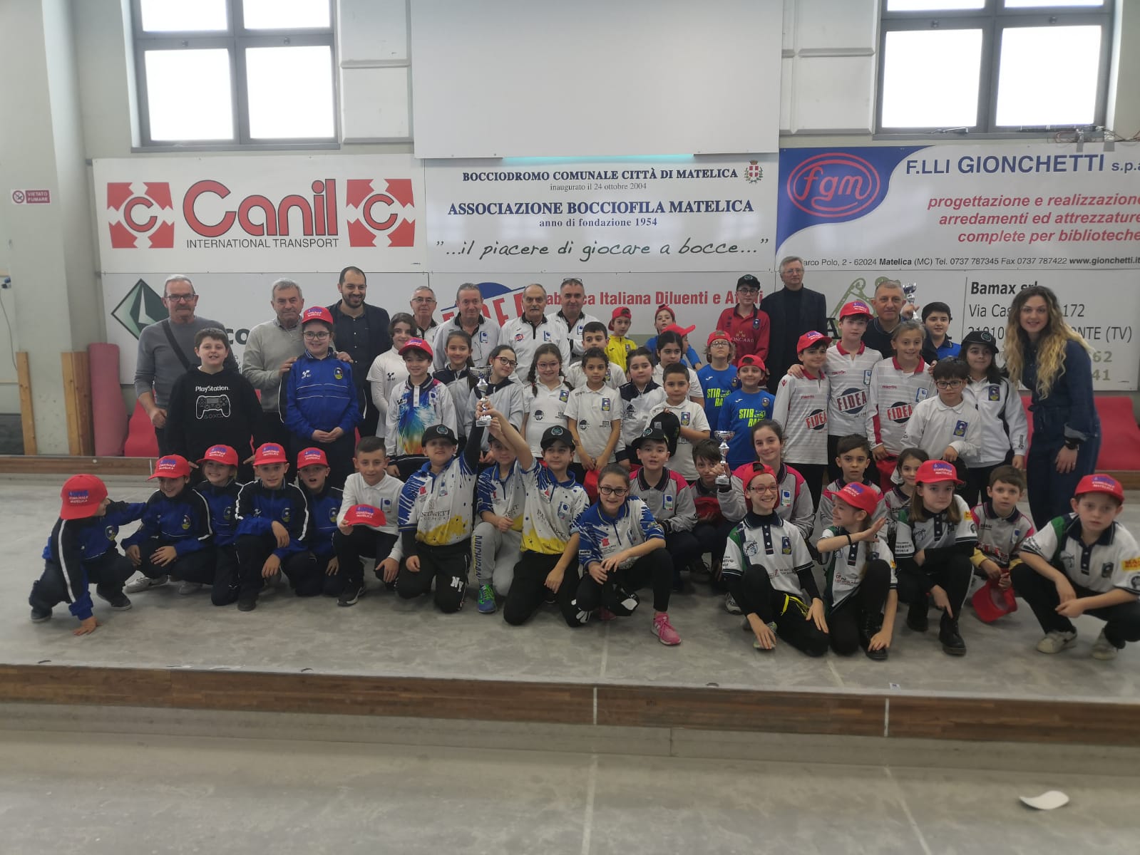 Gruppo U12 a Matelica