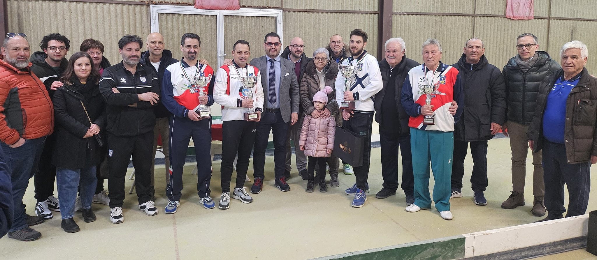 foto di gruppo trofeo antonilli